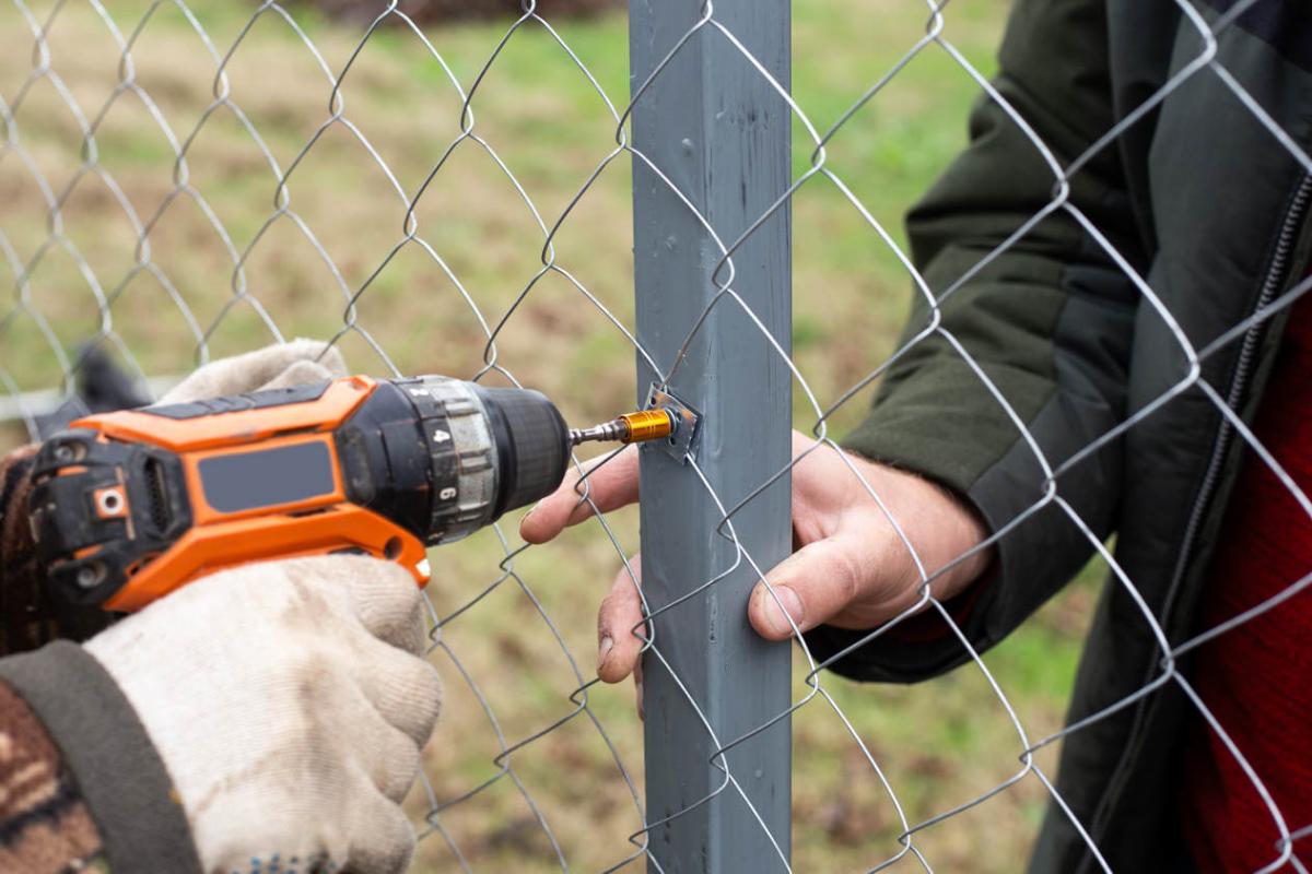 Fence Installation and Repair | Calgary and Surrounding Areas